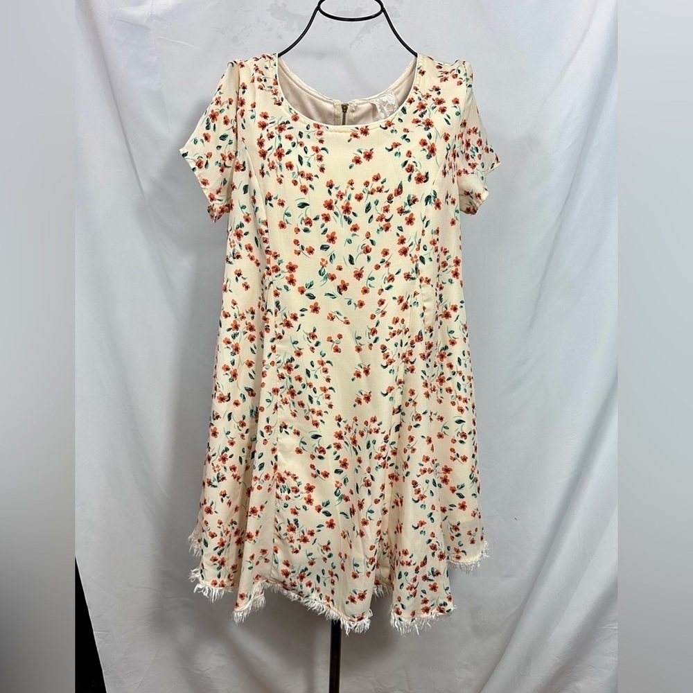 Sadie & Sage floral mini shift dress with fringe hem size S